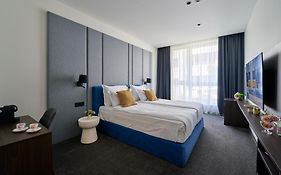 Адела Бутик Хотел